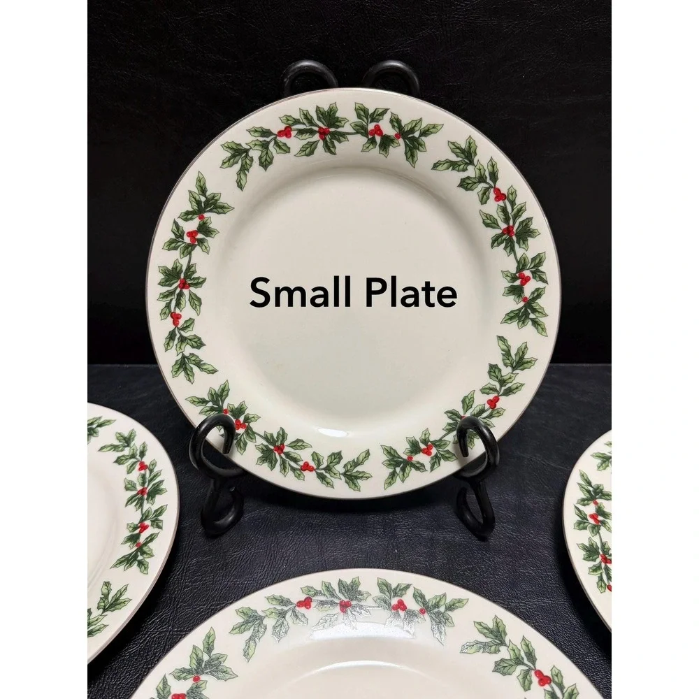 VTG-Set of 20 Formalities by Baum Bros Holly Dinner Plates–Christmas Dinnerware